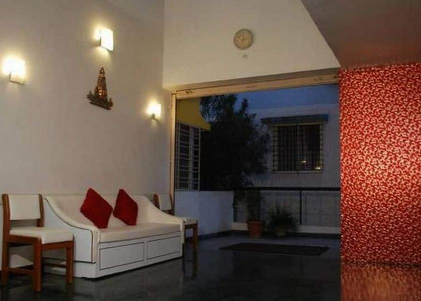 Maharashtra Satara living room