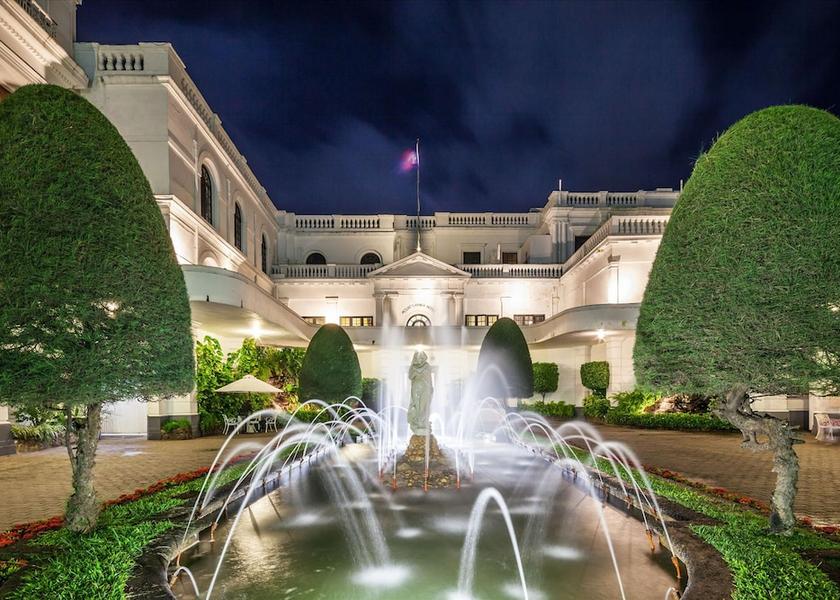 Western Province Mount Lavinia Courtyard
