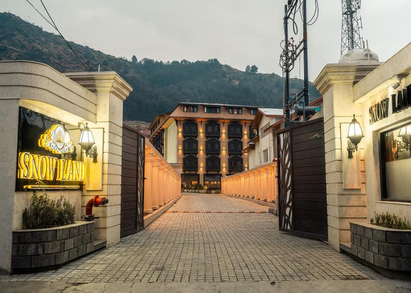 Jammu and Kashmir Srinagar Entrance