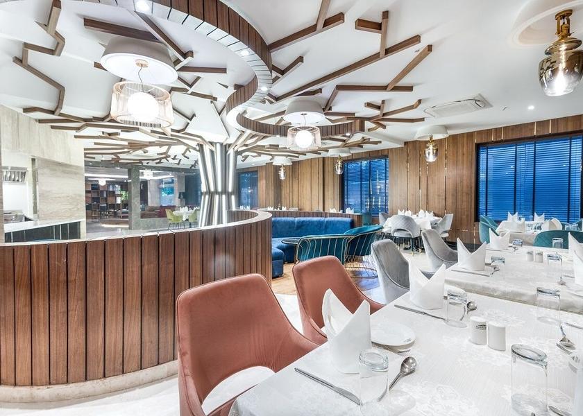 Jammu and Kashmir Srinagar Food & Dining