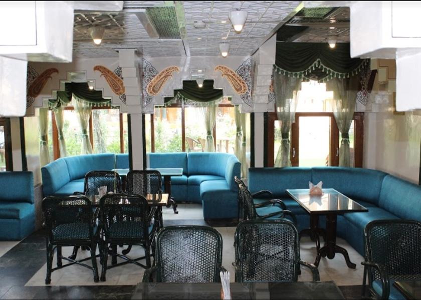 Jammu and Kashmir Srinagar Food & Dining