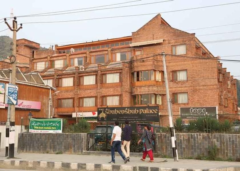 Jammu and Kashmir Srinagar Hotel Exterior