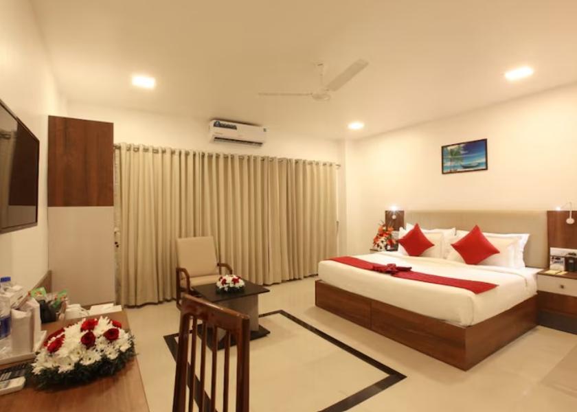 Kerala Thiruvalla Deluxe Double Room