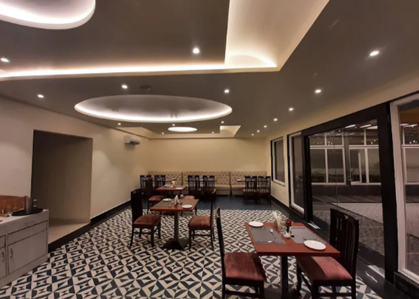 Uttar Pradesh Varanasi Dining Area