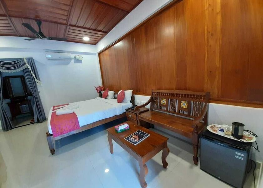 Kerala Varkala Minibar