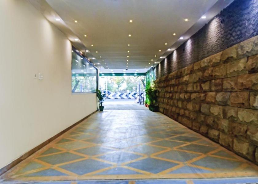 Tamil Nadu Vellore Hotel Exterior