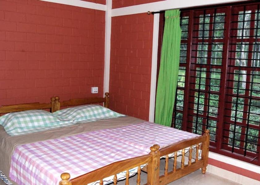Karnataka Karadigodu Deluxe Bedroom