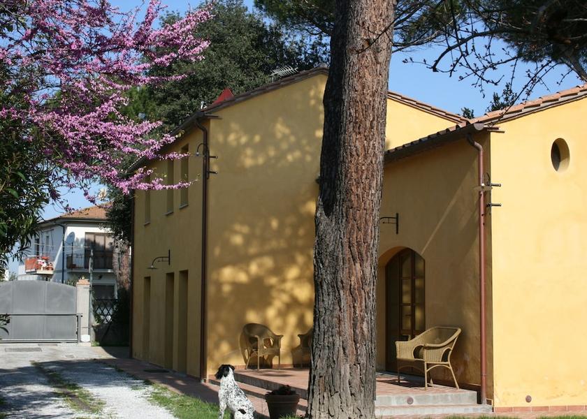 Tuscany San Giuliano Terme Facade