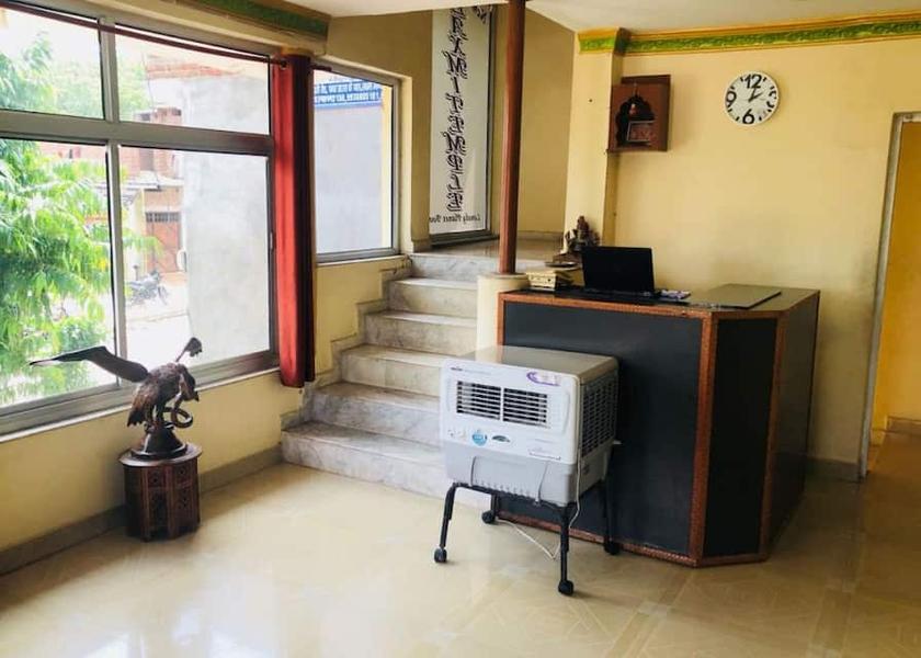 Madhya Pradesh Orchha Lobby 