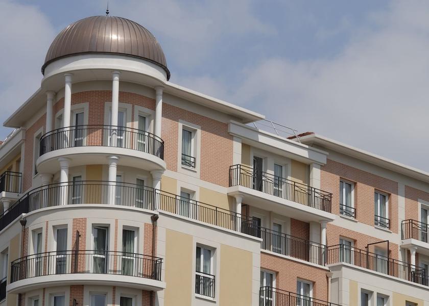 Île-de-France Montrouge Front of property