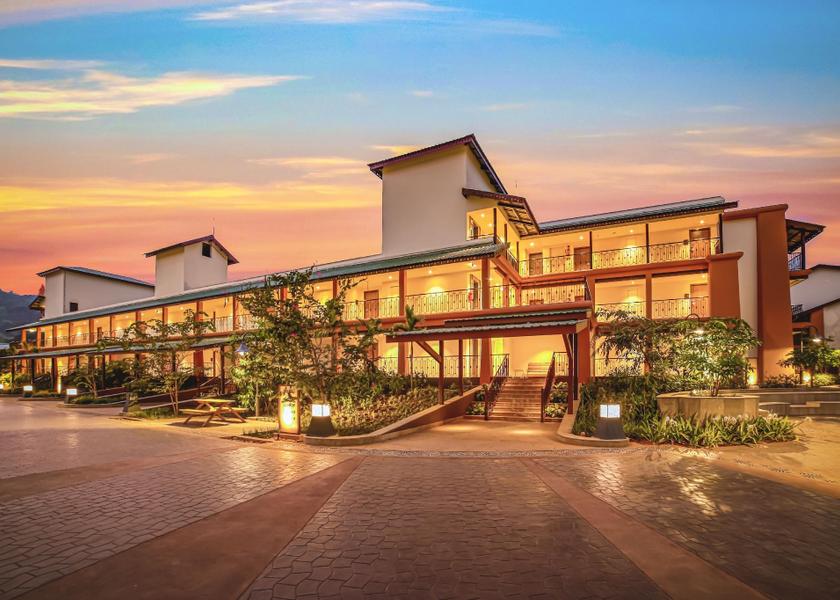 Goa Moitem Hotel Exterior