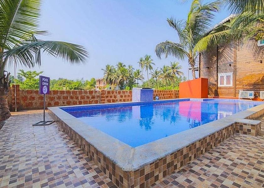 Goa Arambol Pool