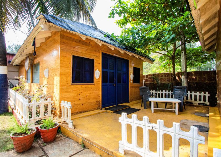 Goa Morjim Hotel Exterior