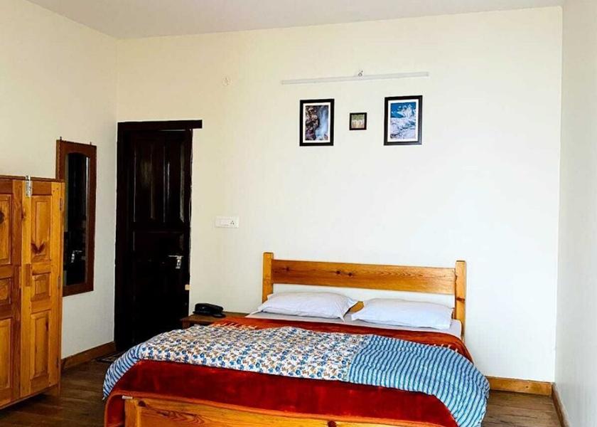 Uttarakhand Mukteshwar Room