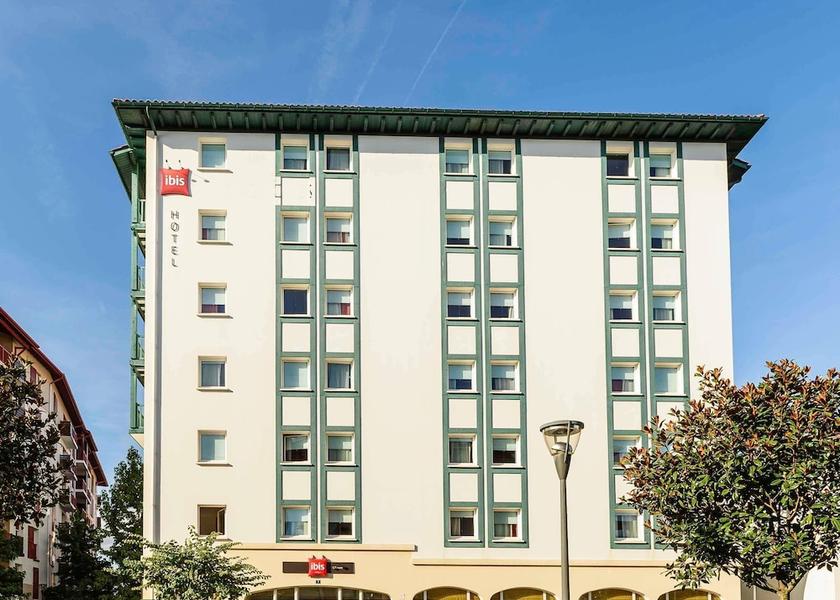 Nouvelle-Aquitaine Ciboure Exterior