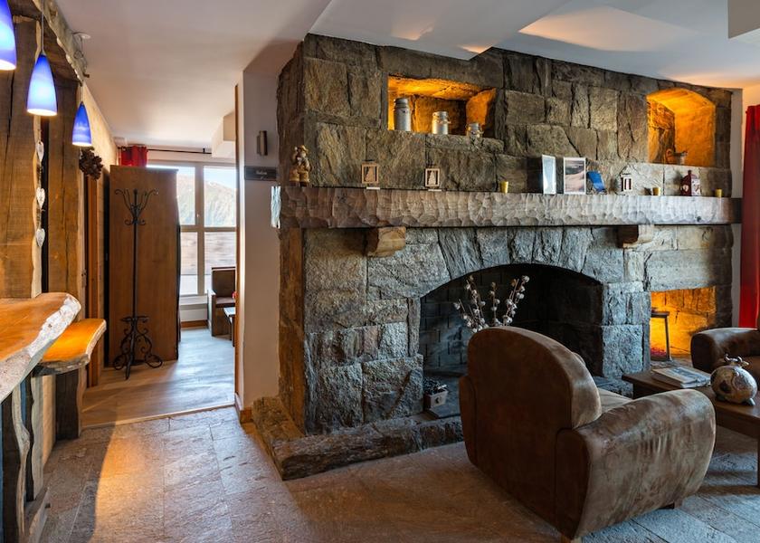 Occitanie Saint-Lary-Soulan Lobby