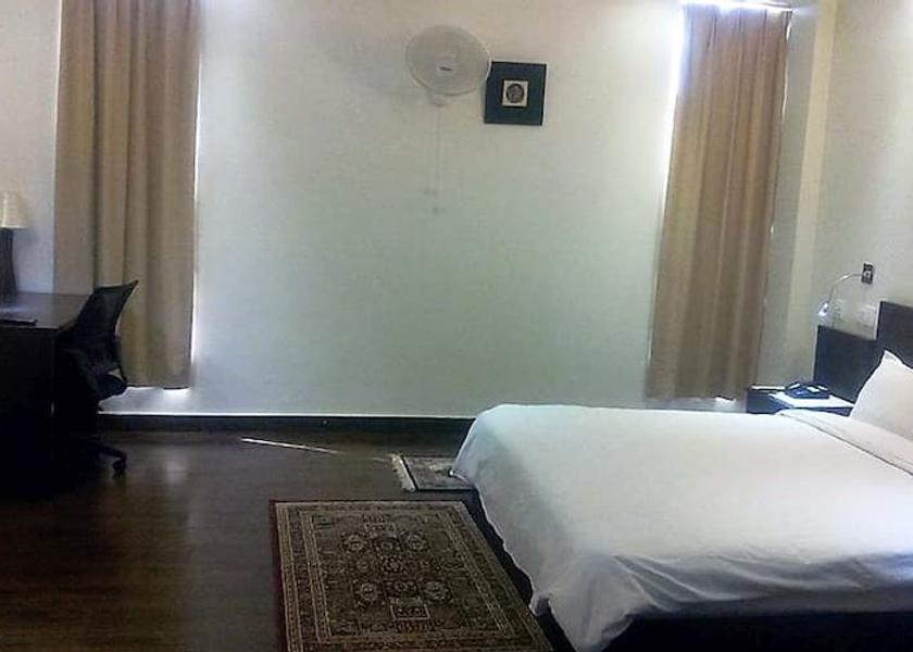 Rajasthan Neemrana Deluxe Room