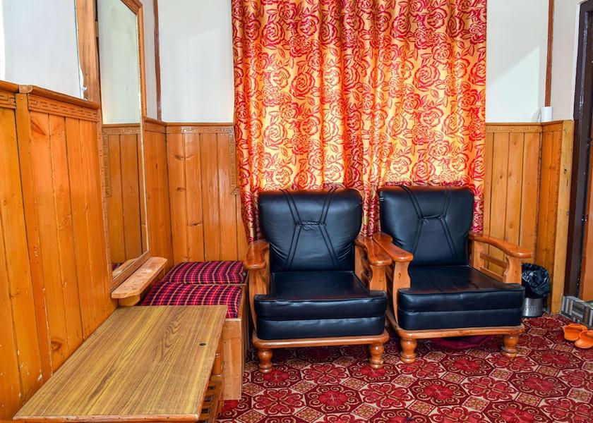 Sikkim Lachung Living area