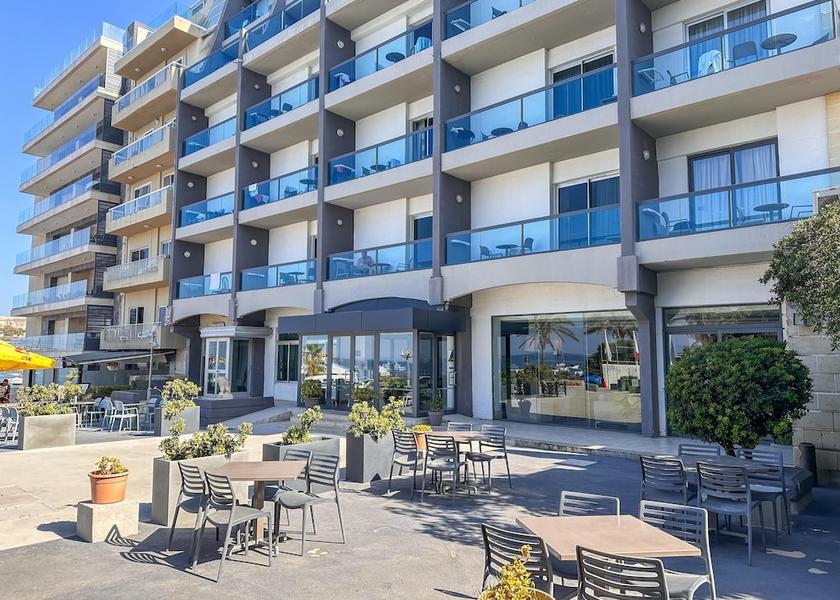 Northern Region St. Paul's Bay Terrace/patio