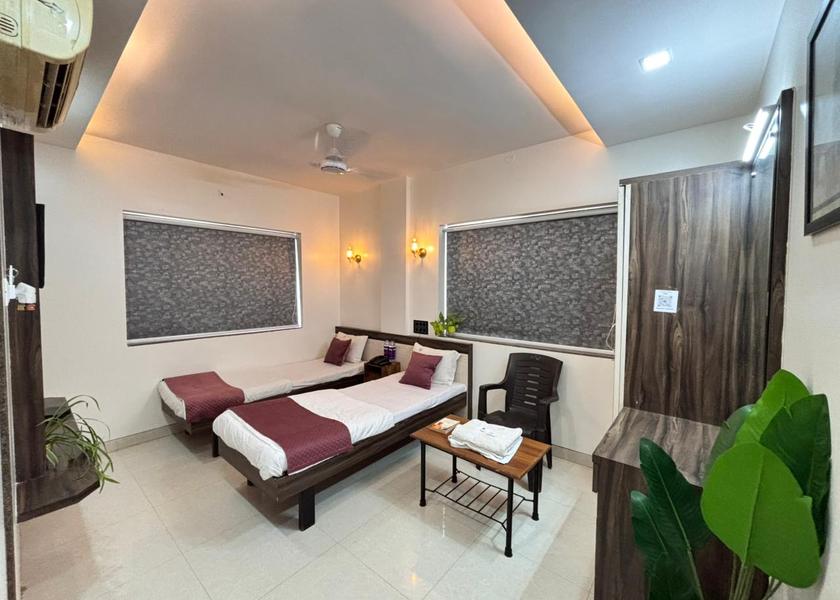 Maharashtra Ahmednagar Deluxe Twin Room