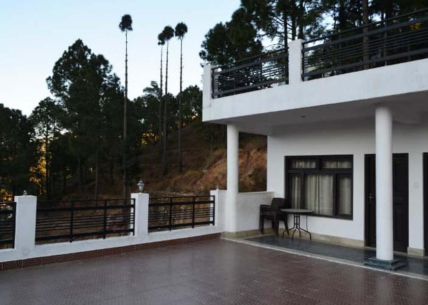 Uttarakhand Chamba outdoor area