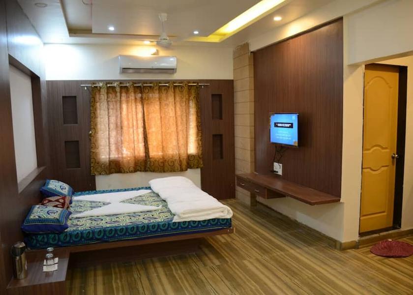 Maharashtra Solapur Super Deluxe Room Ac