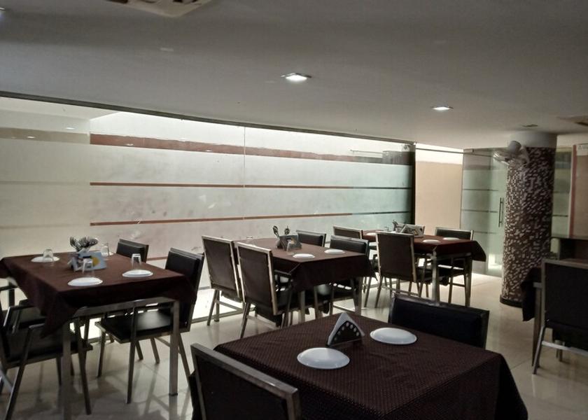 Maharashtra Jalgaon Food & Dining