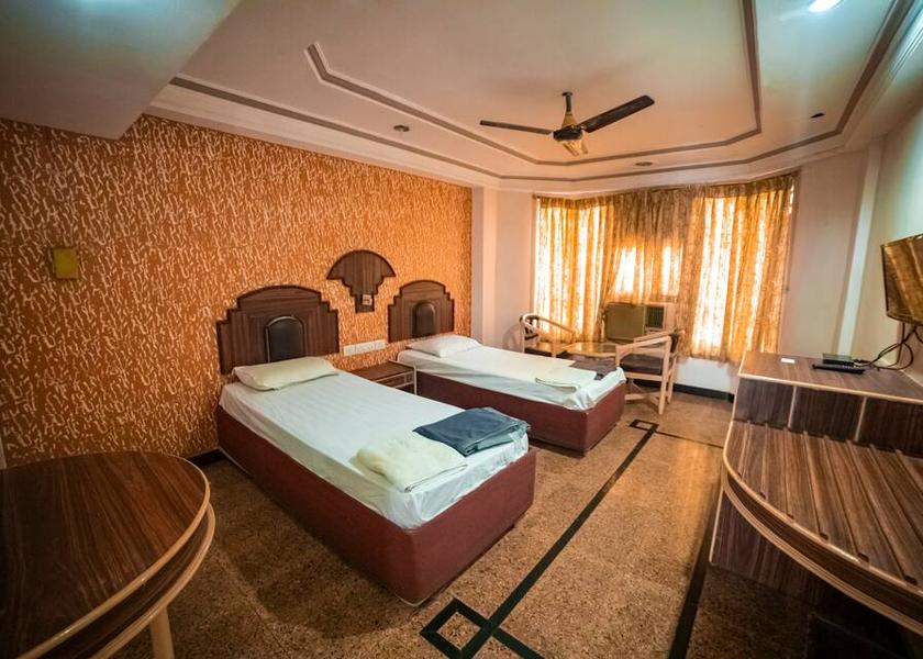 Andhra Pradesh Eluru Basic Room