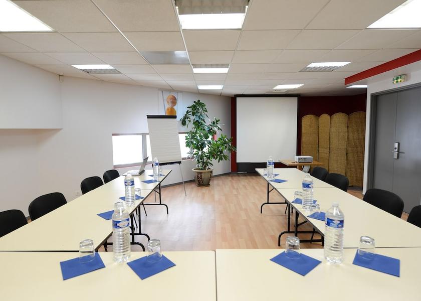 Auvergne-Rhone-Alpes Lyon Meeting Room