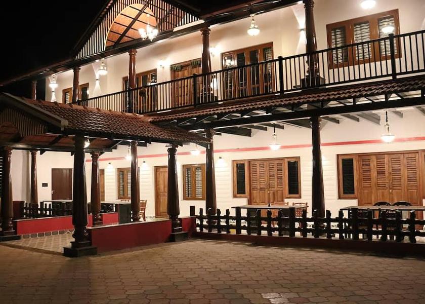 Karnataka Sakleshpur Entrance to CoffeeBean Villa