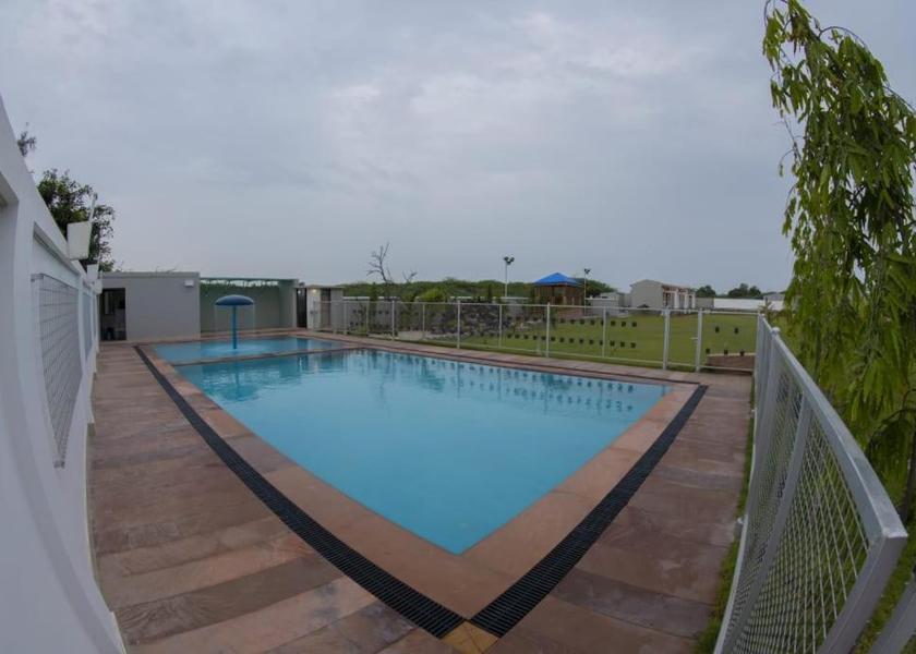 Gujarat Mundra Swimming pool