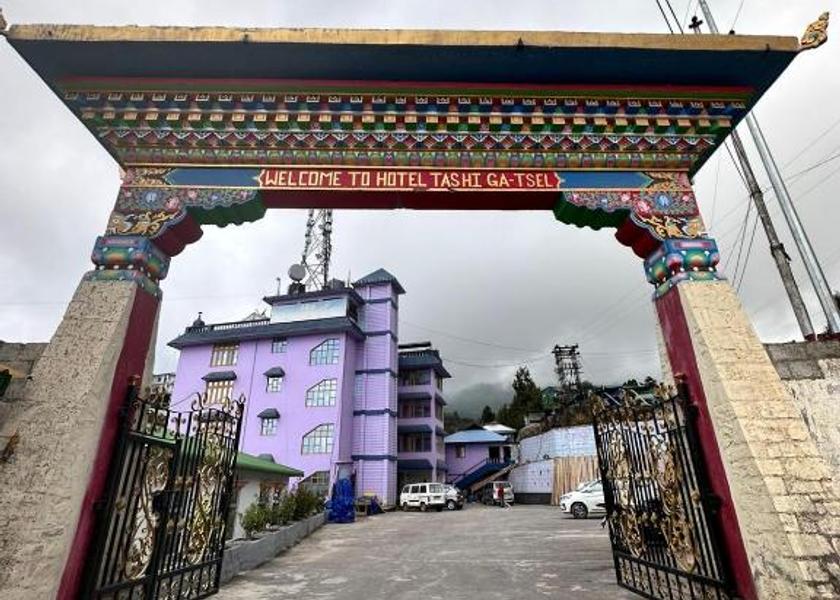 Assam Tawang Hotel Exterior