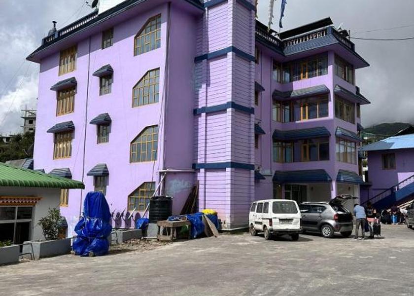 Assam Tawang Hotel Exterior