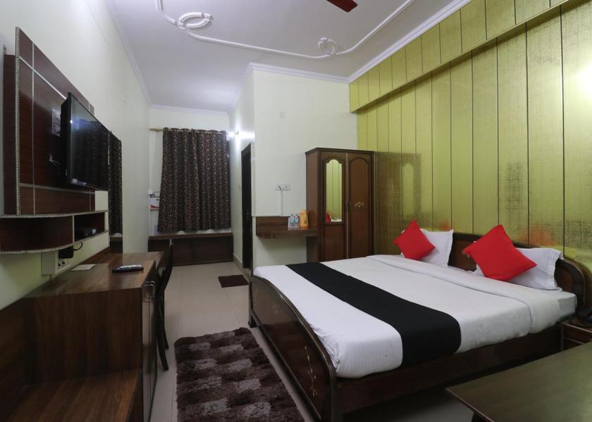 Uttar Pradesh Rudraprayag Superior AC Room