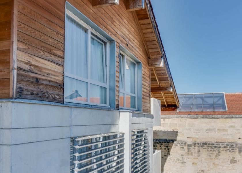 Nouvelle-Aquitaine Bordeaux Exterior Detail