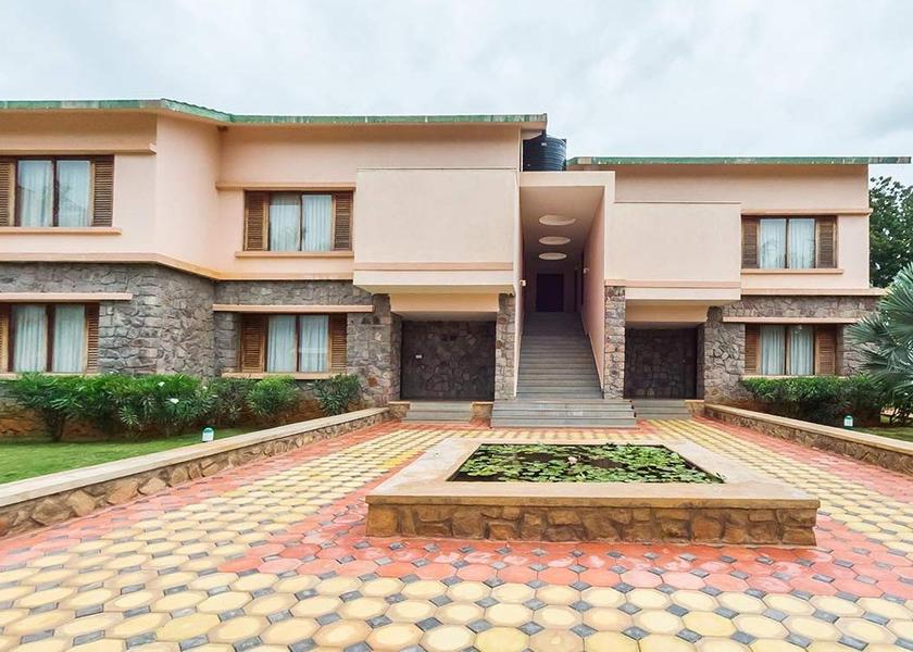 Karnataka Badami Hotel Exterior