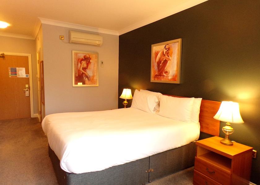 England Highbridge Room