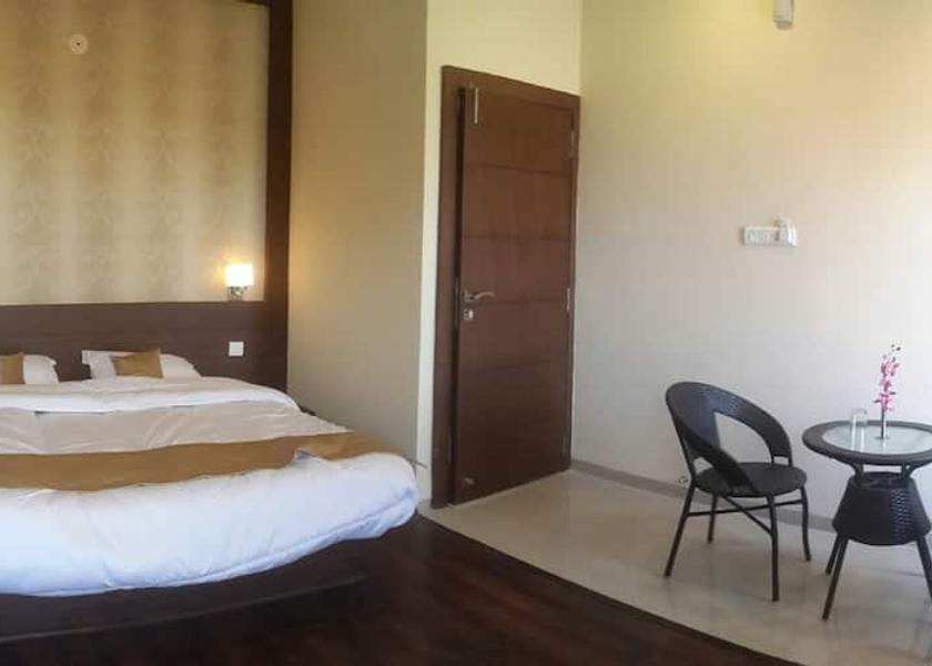 Madhya Pradesh Pithampur bedroom
