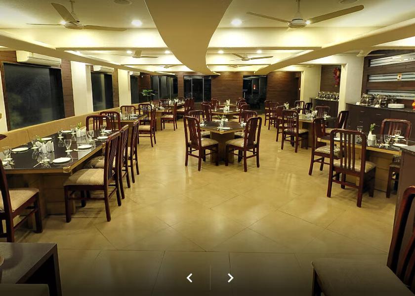 Madhya Pradesh Pithampur Food & Dining
