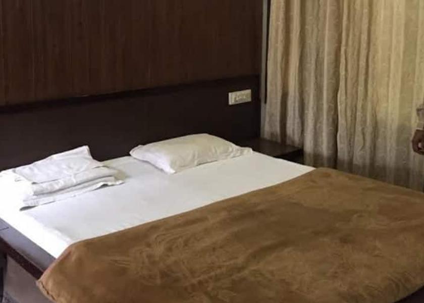 Maharashtra Osmanabad bedroom
