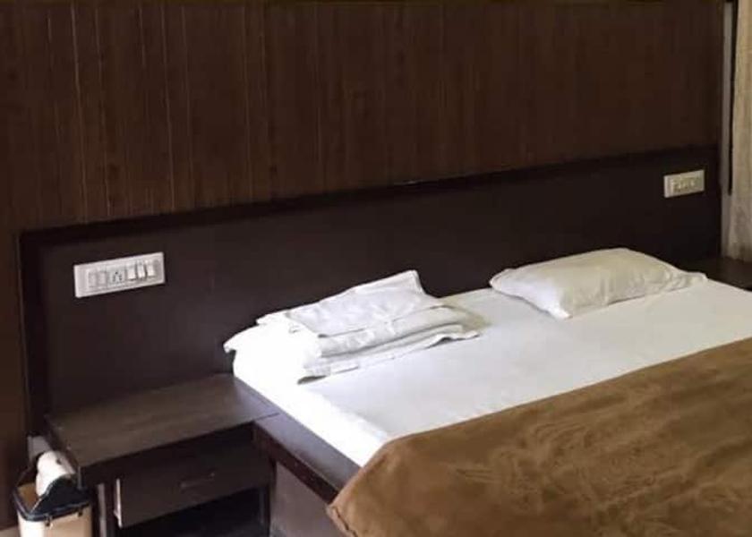 Maharashtra Osmanabad bedroom