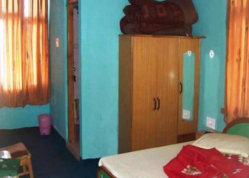 Himachal Pradesh Kalpa Bedroom 6