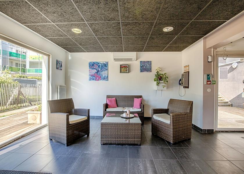 Auvergne-Rhone-Alpes Aix-Les-Bains Lobby