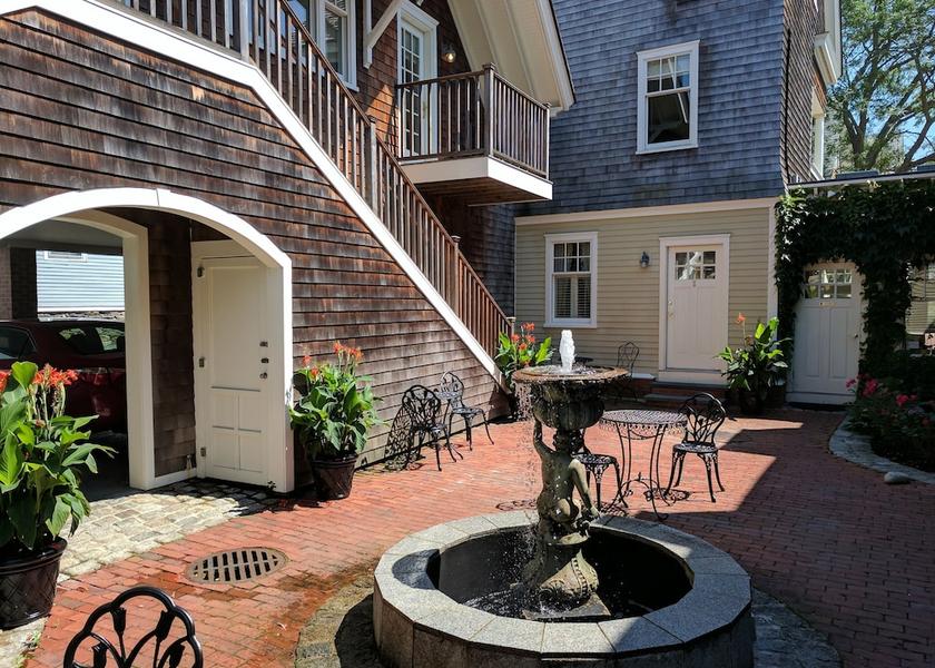Rhode Island Newport Courtyard