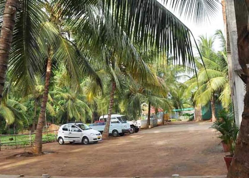 Tamil Nadu Mettupalayam car parking