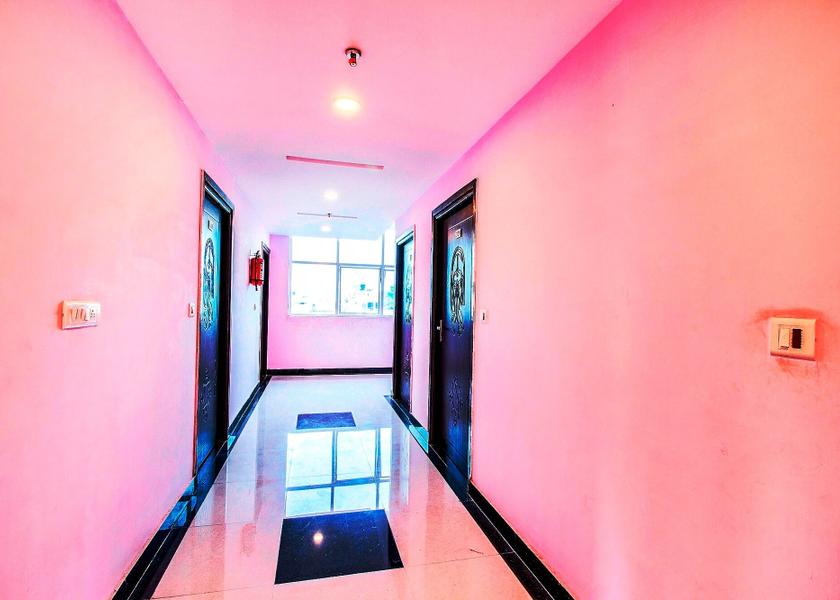 Uttar Pradesh Lucknow Public Areas