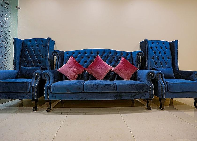 Madhya Pradesh Indore Lobby sitting area