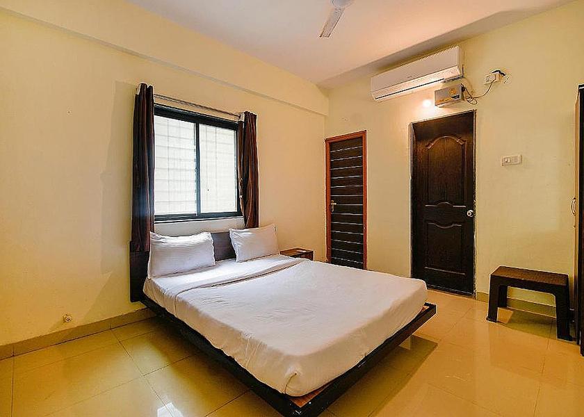 Maharashtra Pune Deluxe Room