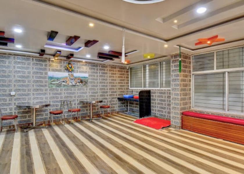Maharashtra Pune Food & Dining