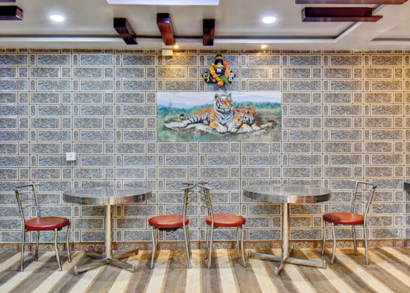 Maharashtra Pune Food & Dining